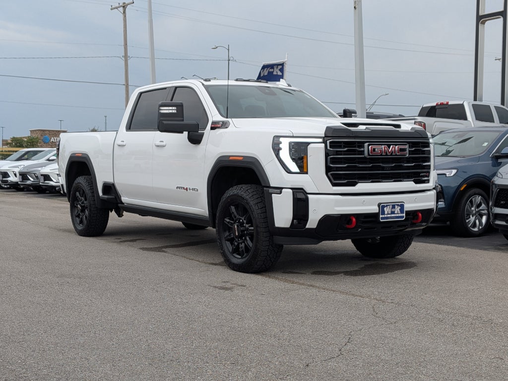 2025 GMC Sierra 2500 HD AT4