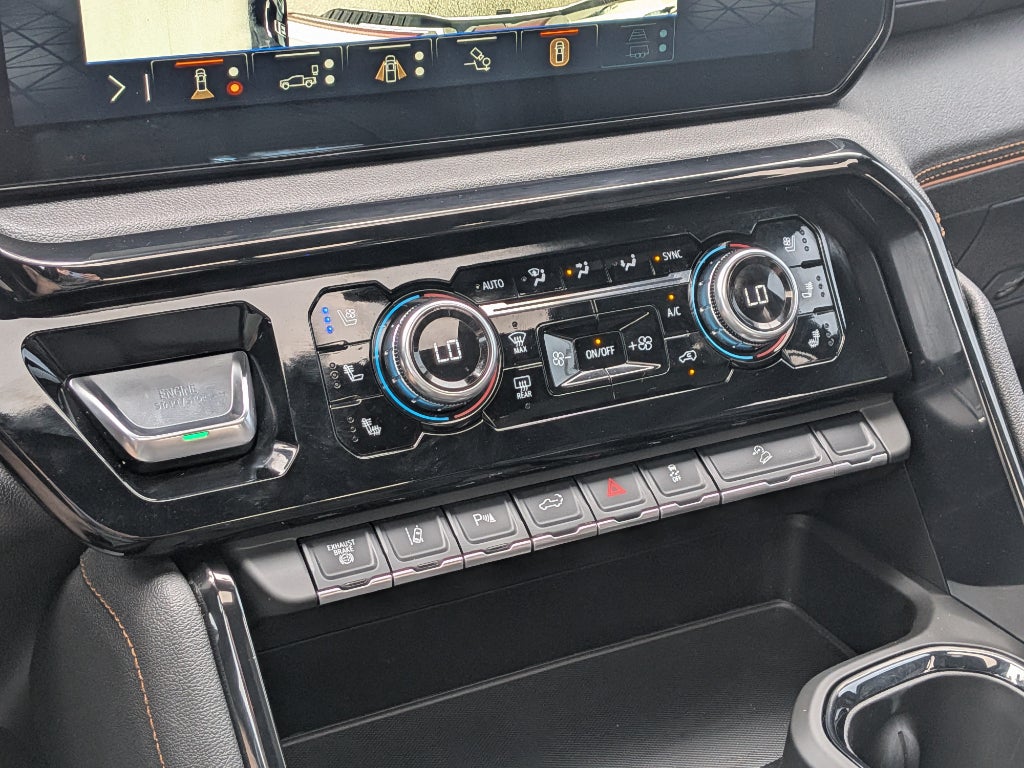 2025 GMC Sierra 2500 HD AT4