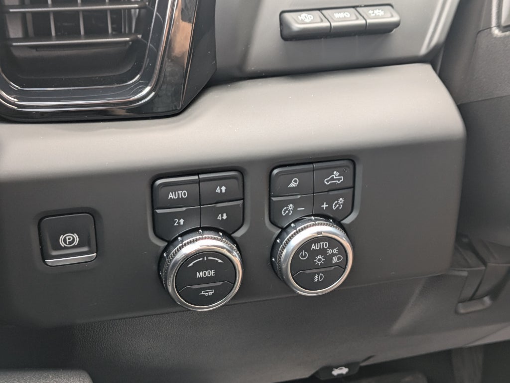 2025 GMC Sierra 2500 HD AT4