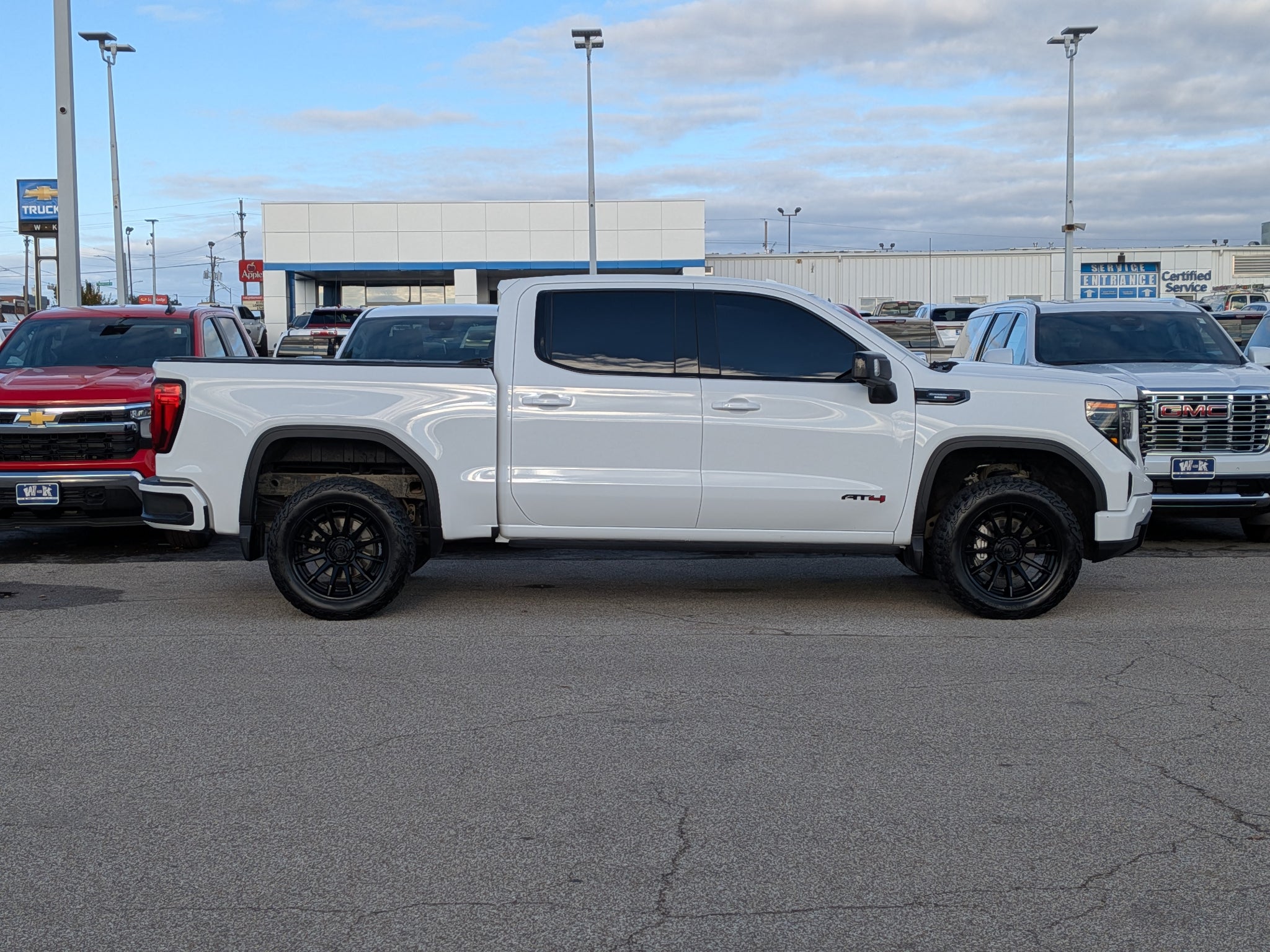 2023 GMC Sierra 1500 AT4