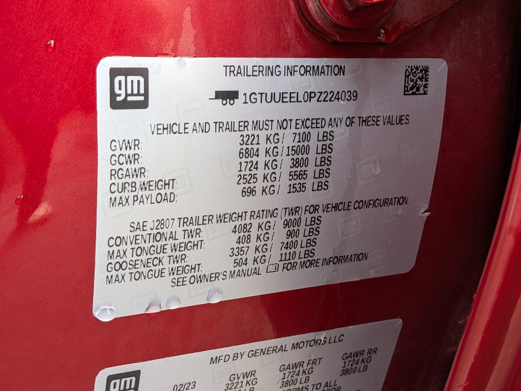 2023 GMC Sierra 1500 AT4