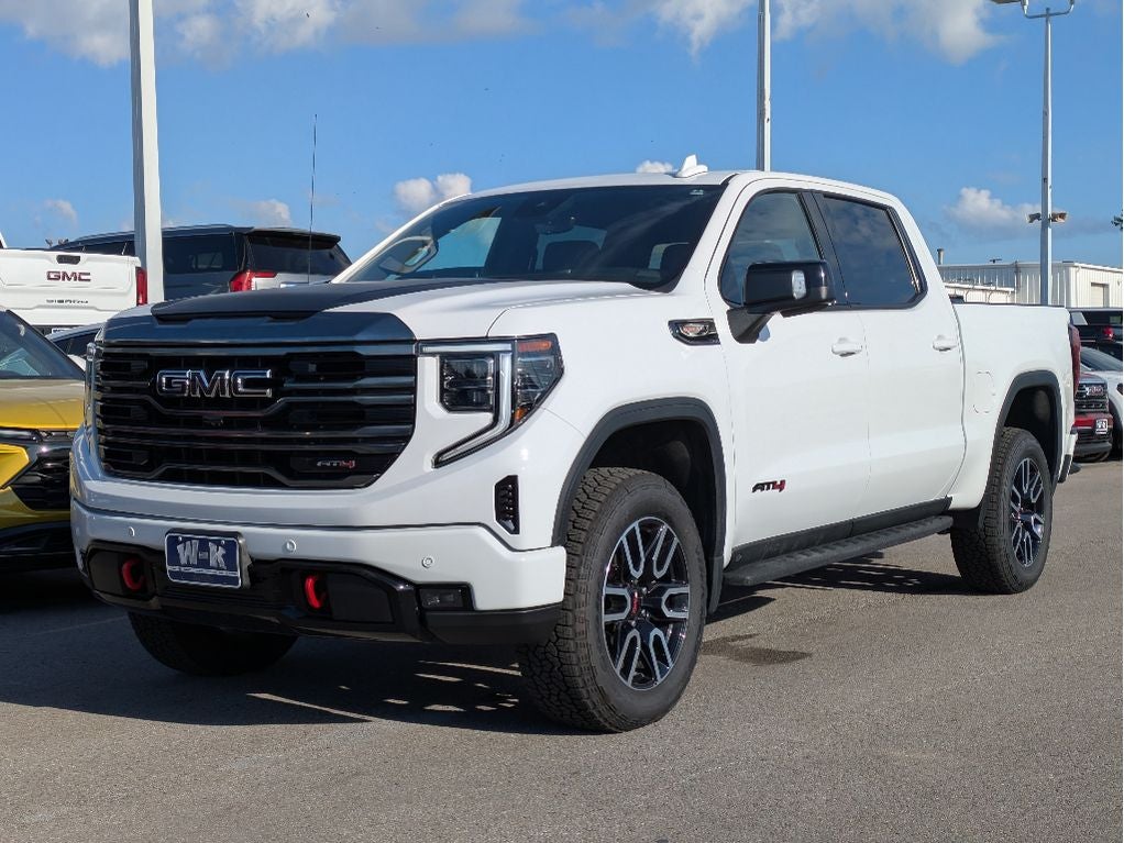 2023 GMC Sierra 1500 AT4