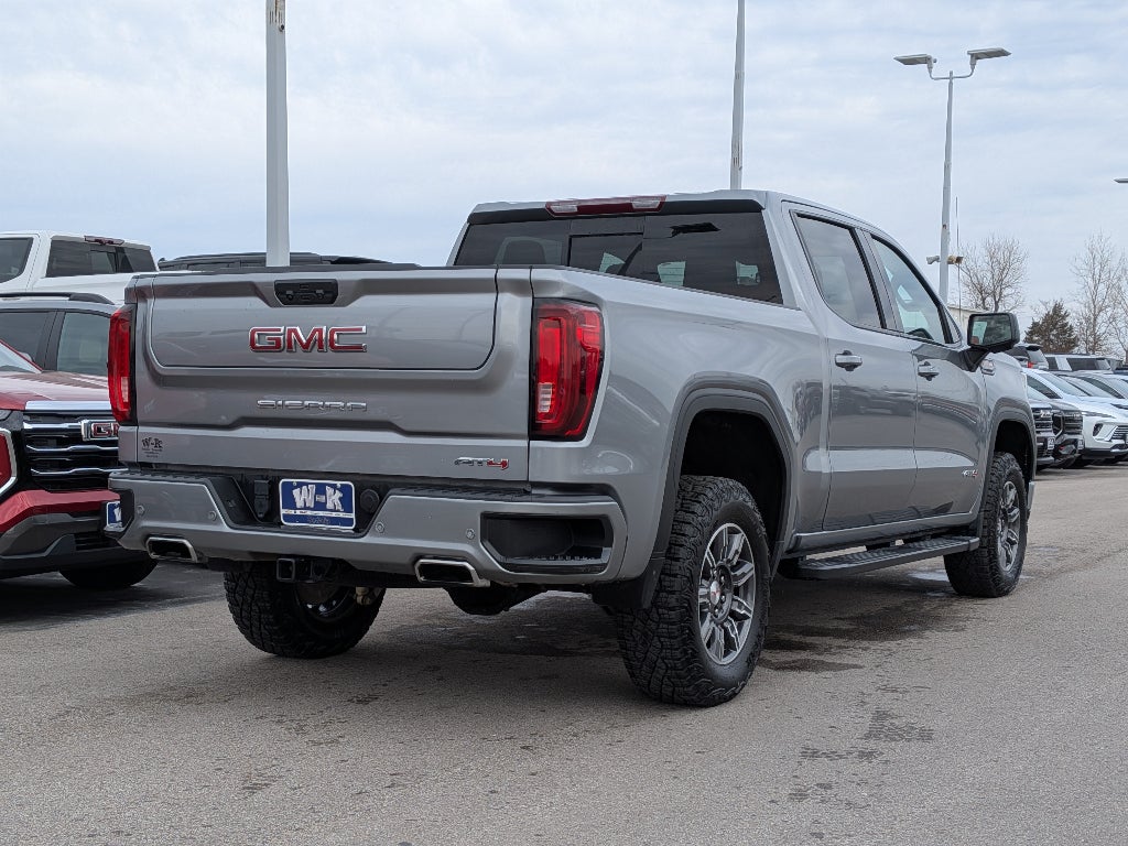 2024 GMC Sierra 1500 AT4