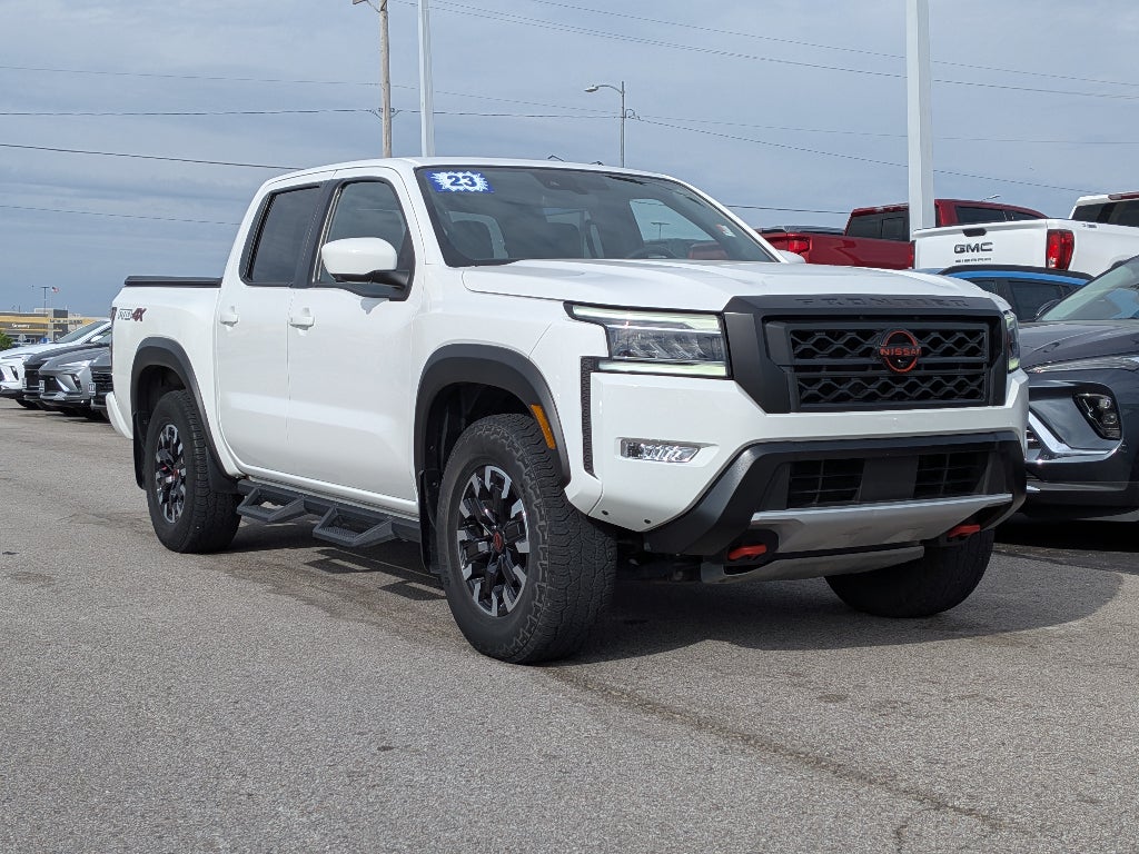 2023 Nissan Frontier PRO-4X Crew Cab 4X4's photo