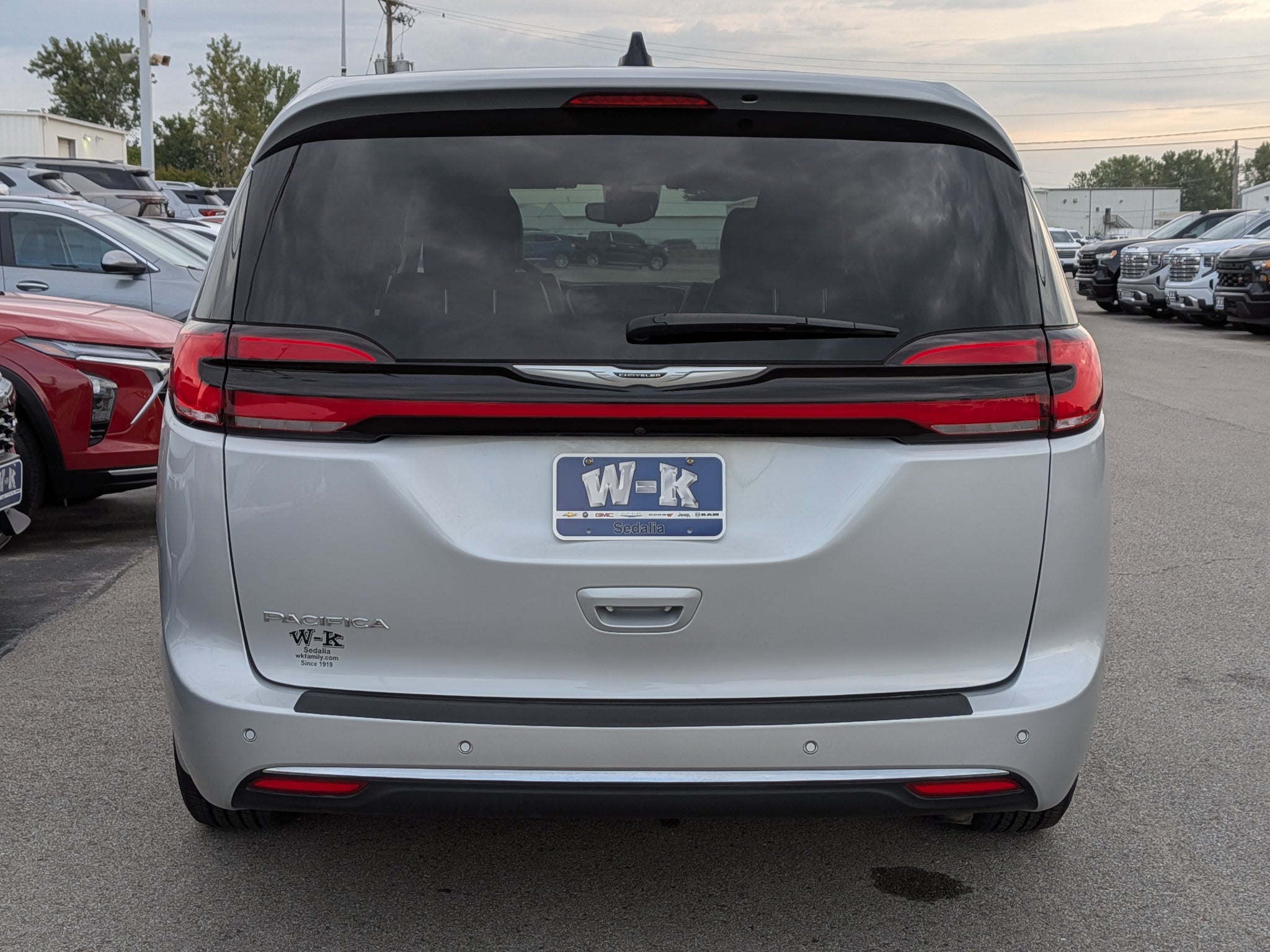 2024 Chrysler Pacifica Touring L