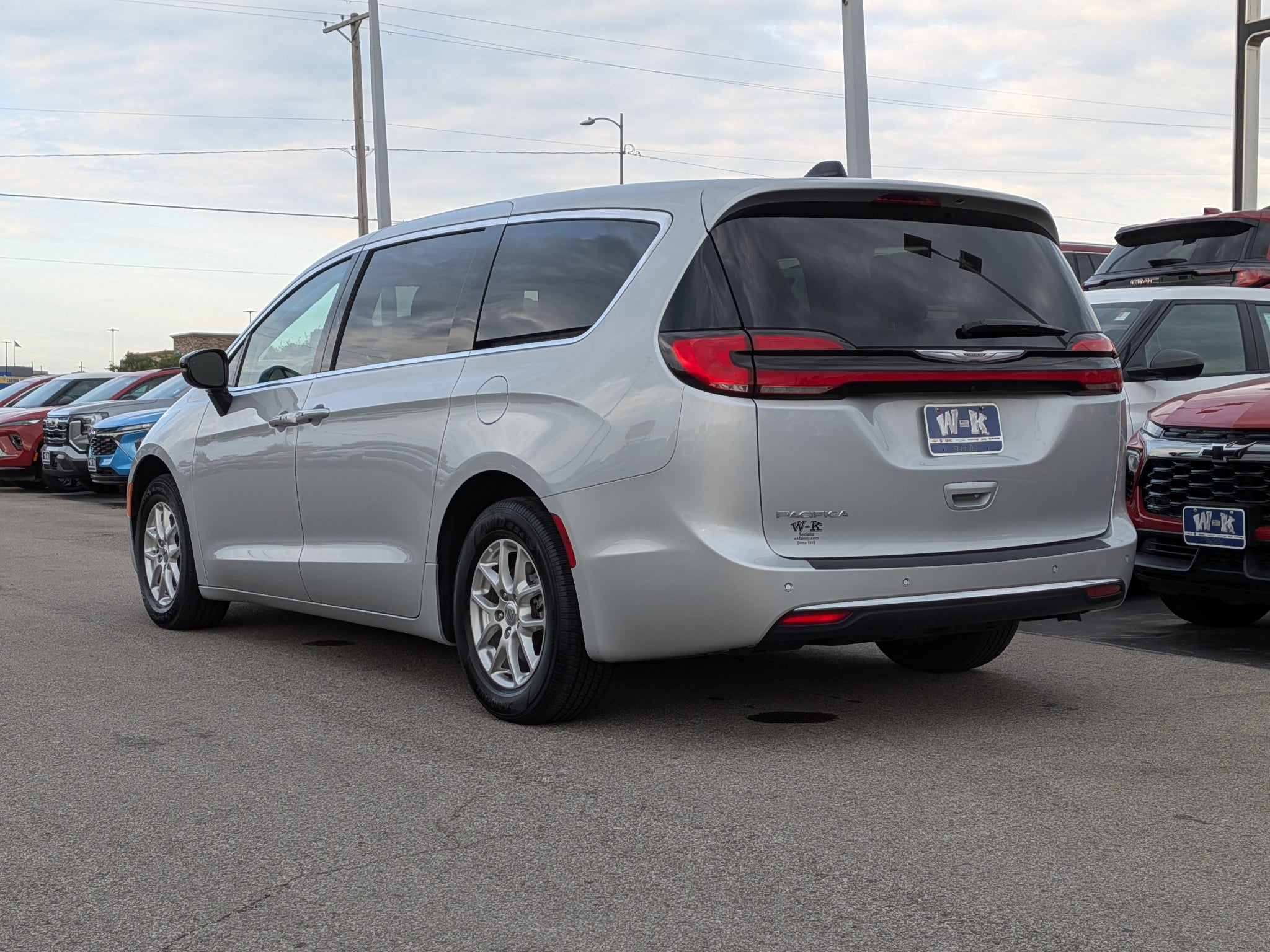 2024 Chrysler Pacifica Touring L