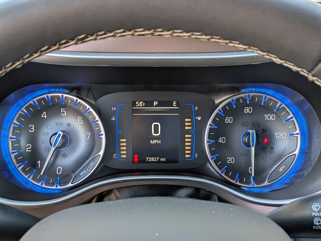 2023 Chrysler Voyager LX