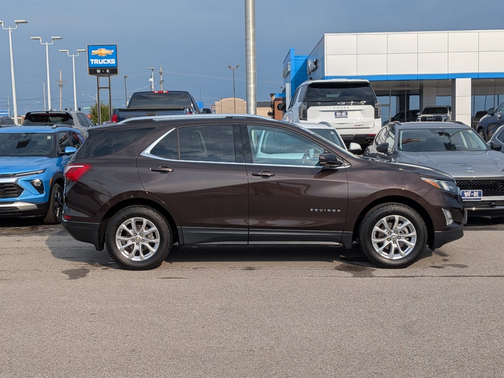 Used 2020 Chevrolet Equinox LT with VIN 2GNAXUEV6L6201237 for sale in Kansas City