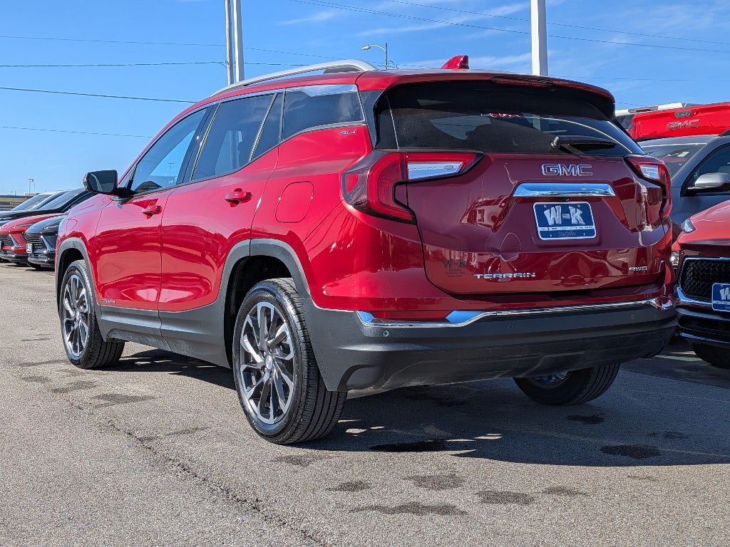 2022 GMC Terrain SLT
