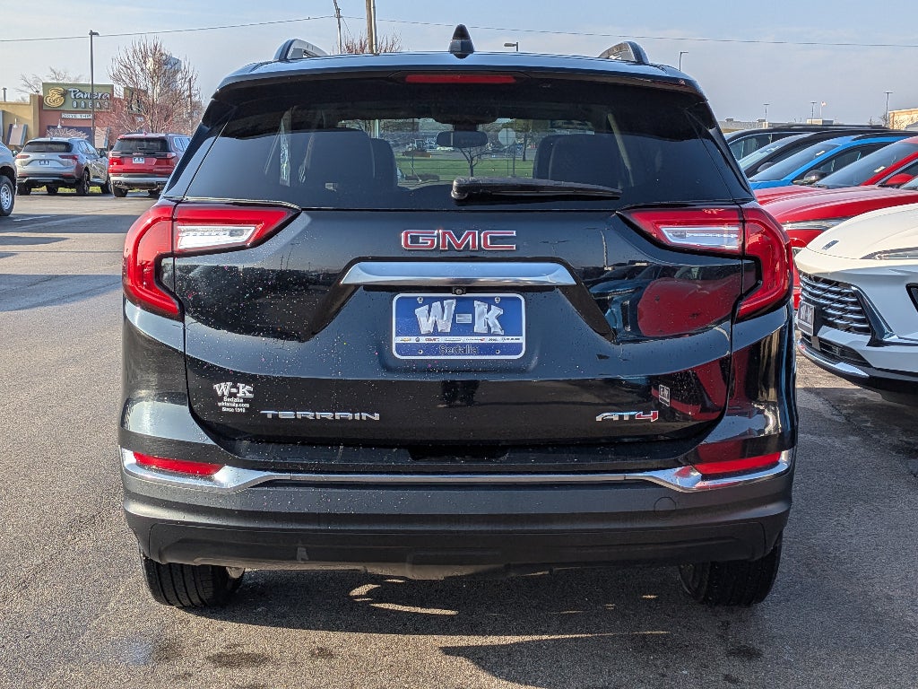 2022 GMC Terrain AT4