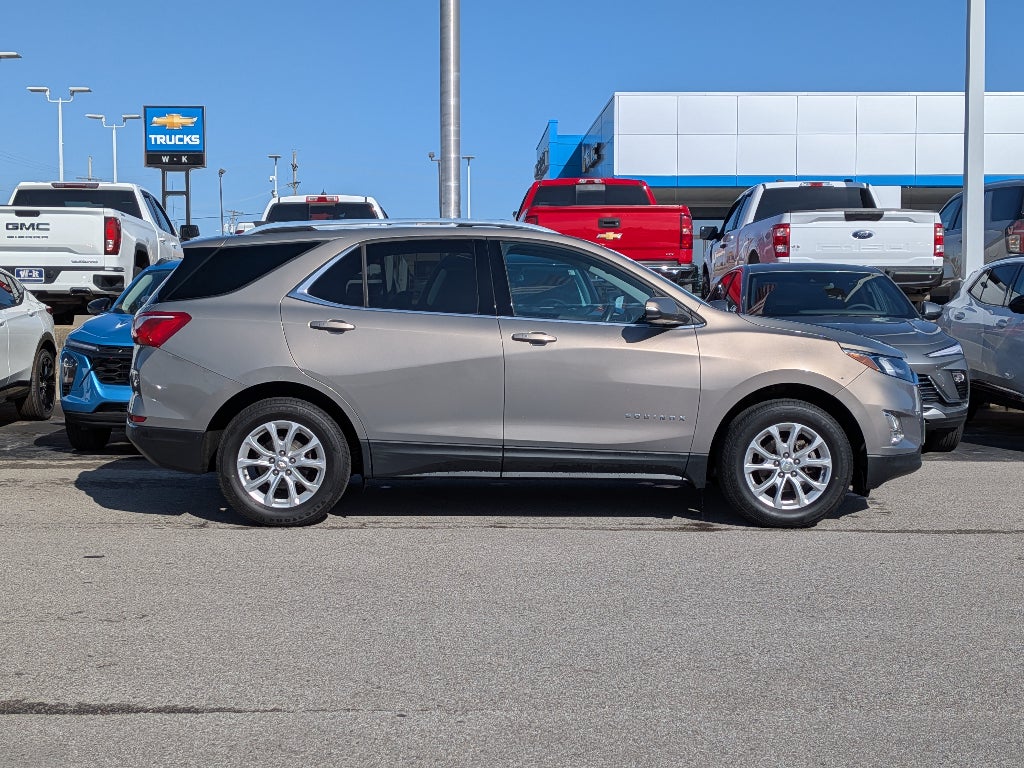 Used 2018 Chevrolet Equinox LT with VIN 3GNAXSEV1JS617800 for sale in Sedalia, MO