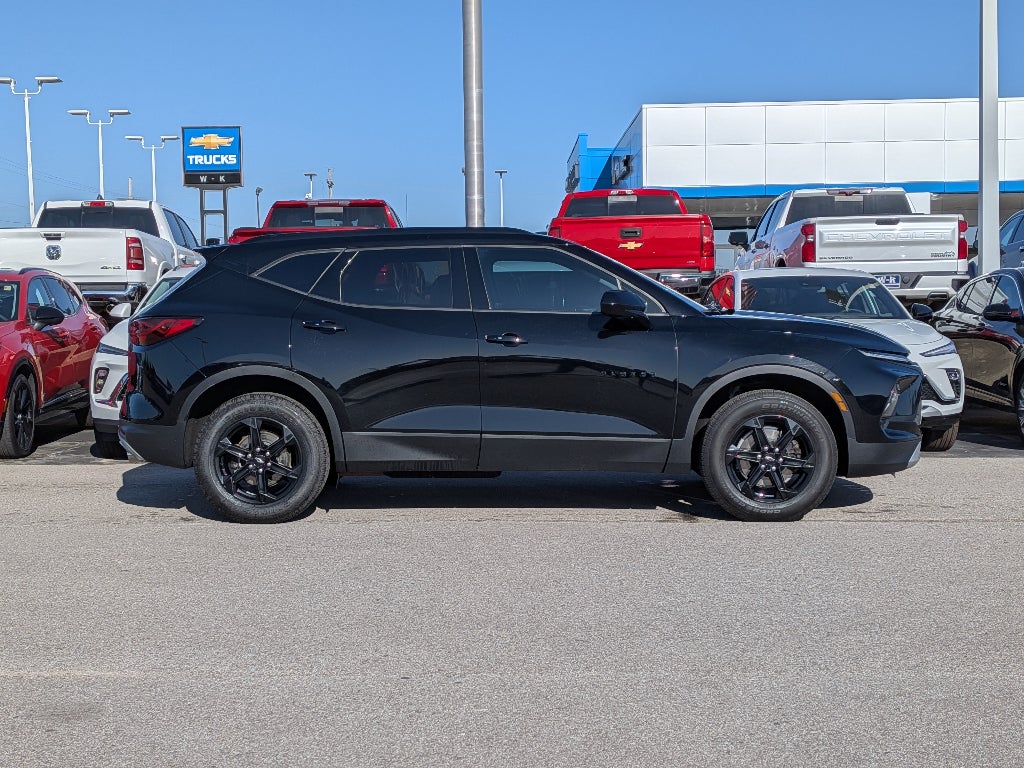 Used 2023 Chevrolet Blazer 2LT with VIN 3GNKBCR49PS195309 for sale in Kansas City