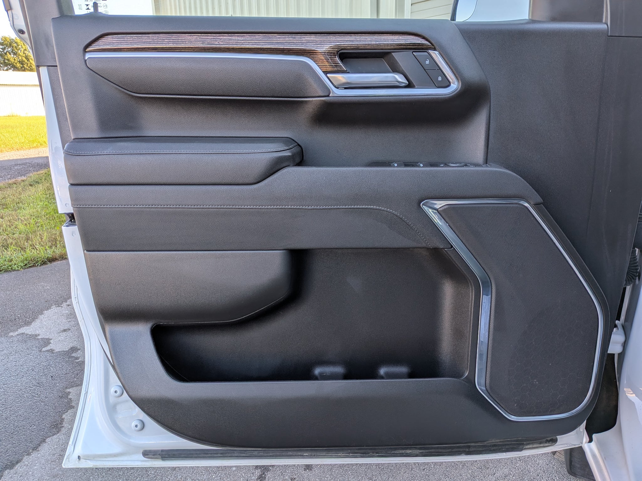 2025 GMC Sierra 1500 SLE