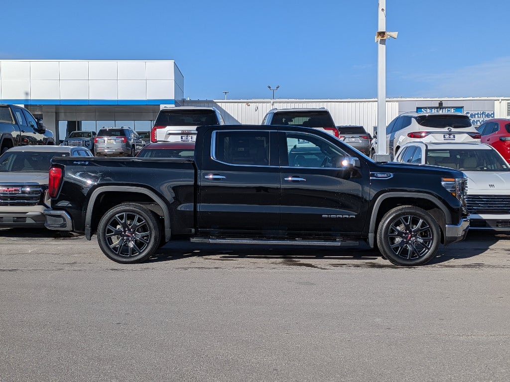 2024 GMC Sierra 1500 SLT