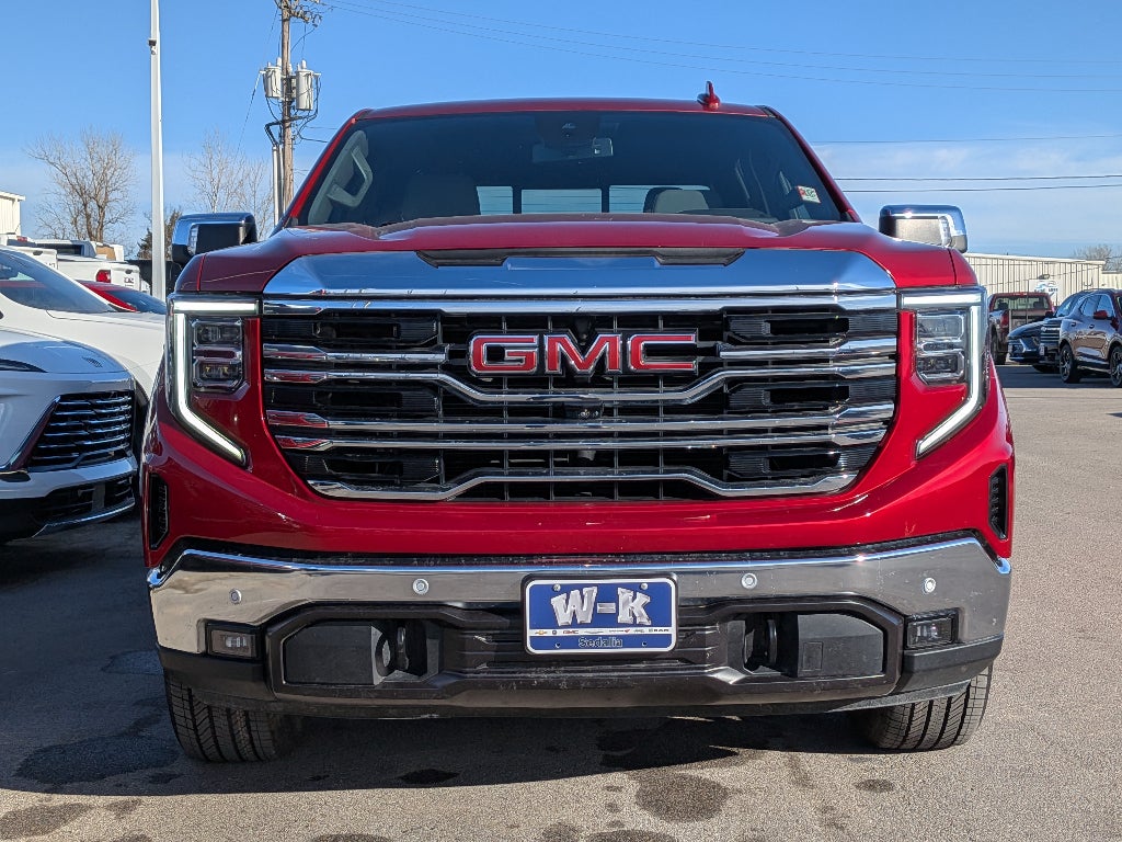 2025 GMC Sierra 1500 SLT
