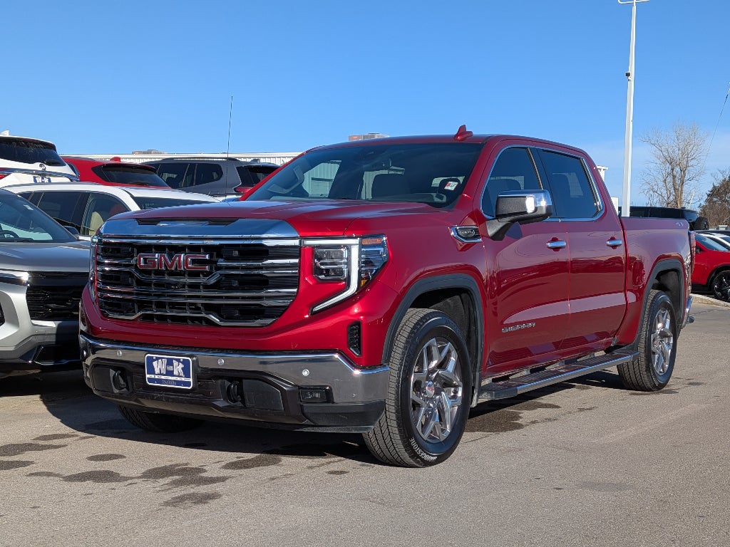 2025 GMC Sierra 1500 SLT
