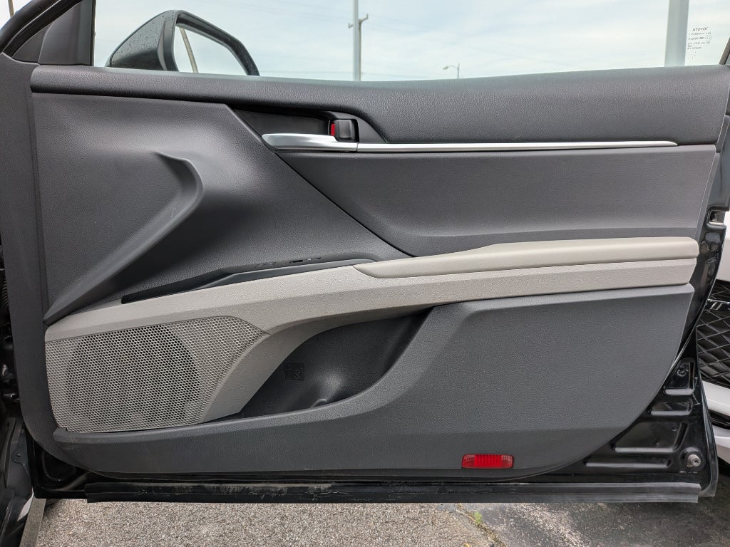 2020 Toyota Camry Hybrid LE