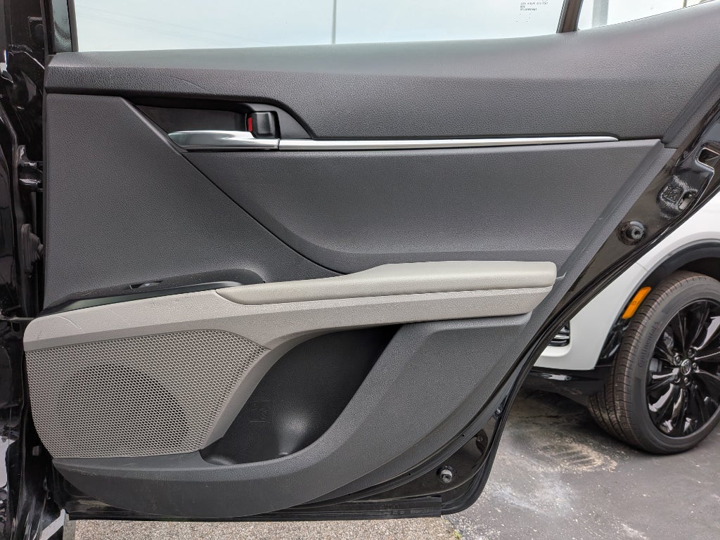 2020 Toyota Camry Hybrid LE