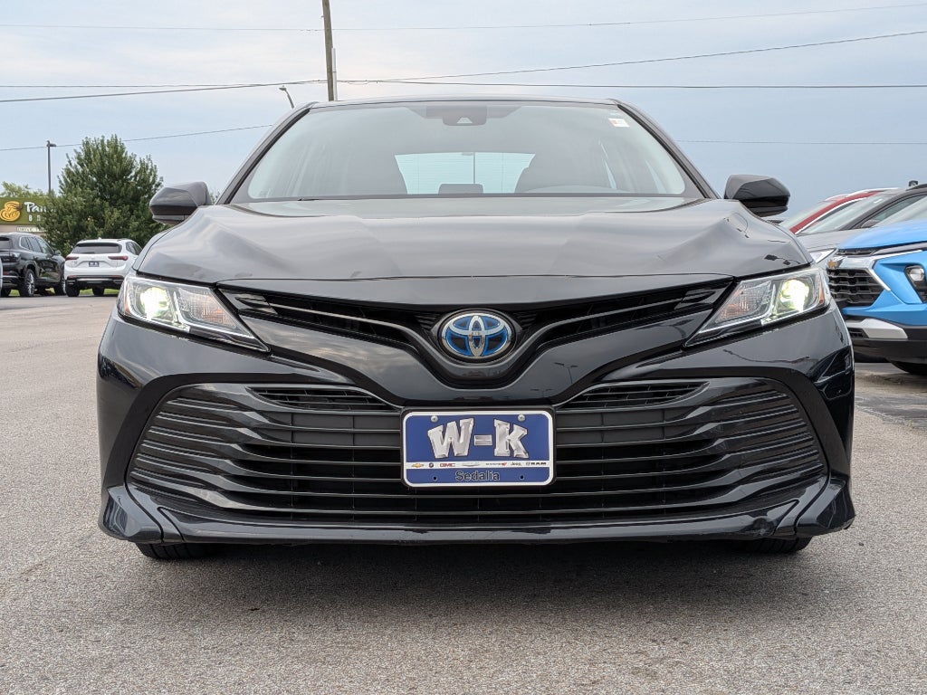 2020 Toyota Camry Hybrid LE
