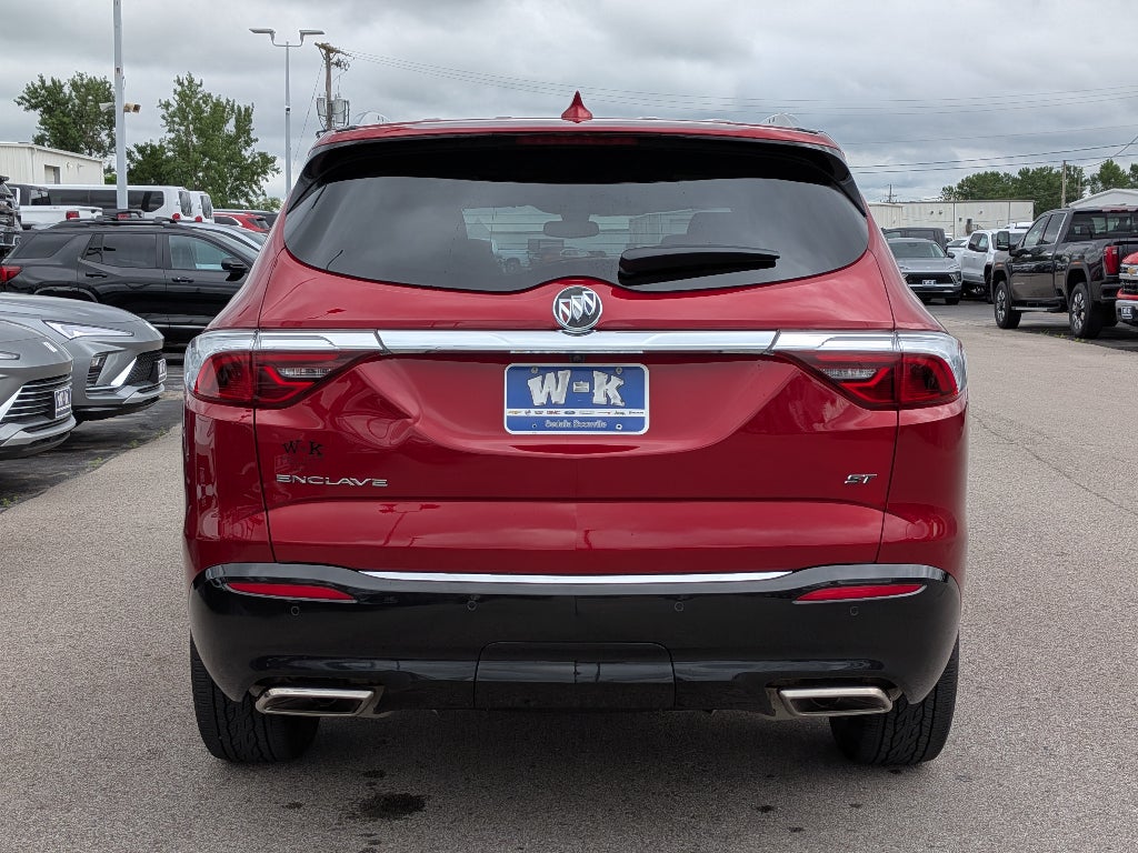 2023 Buick Enclave Essence