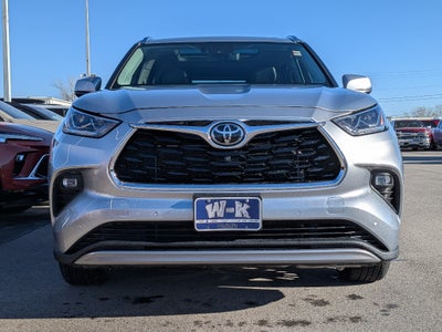 2022 Toyota Highlander Platinum