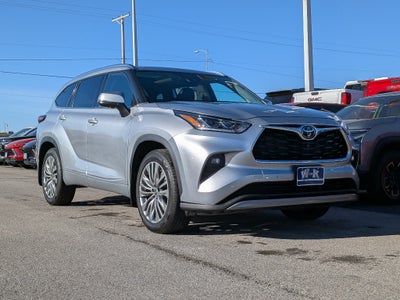 2022 Toyota Highlander Platinum