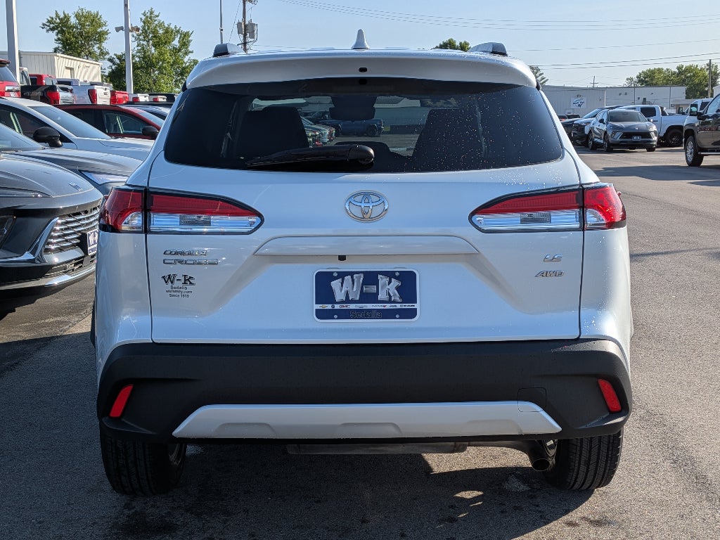 2024 Toyota Corolla Cross LE