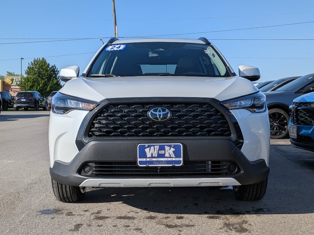 2024 Toyota Corolla Cross LE