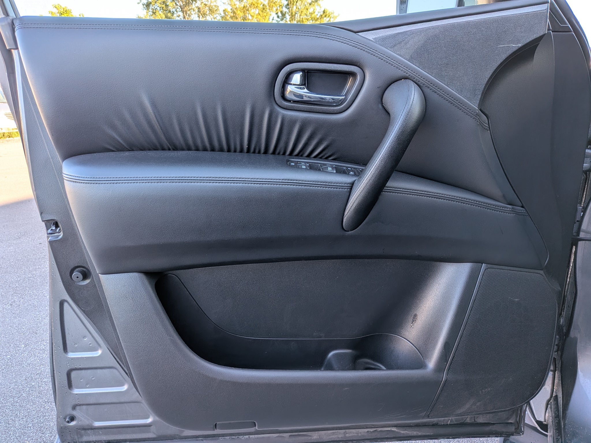 2023 Nissan Armada SV