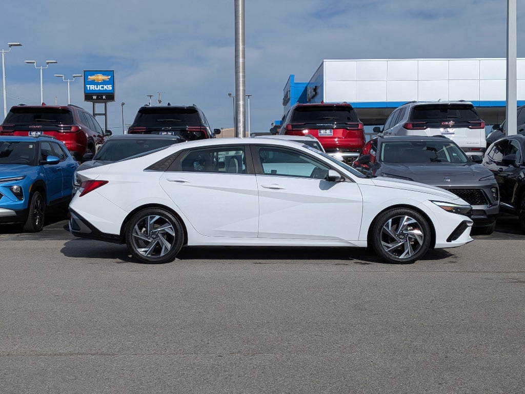 Used 2024 Hyundai Elantra Limited with VIN KMHLP4DG2RU731277 for sale in Kansas City